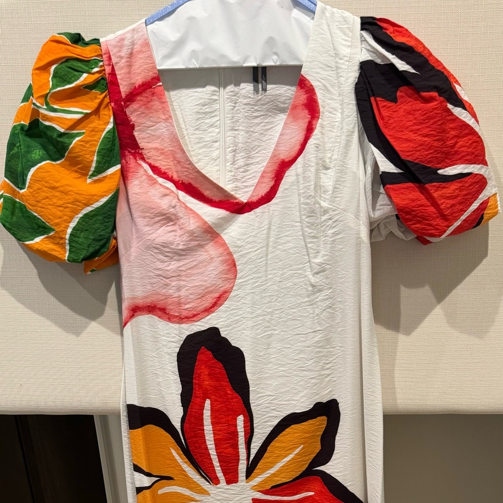 Anthropologie- Midi length - Floral - white, red, orange -